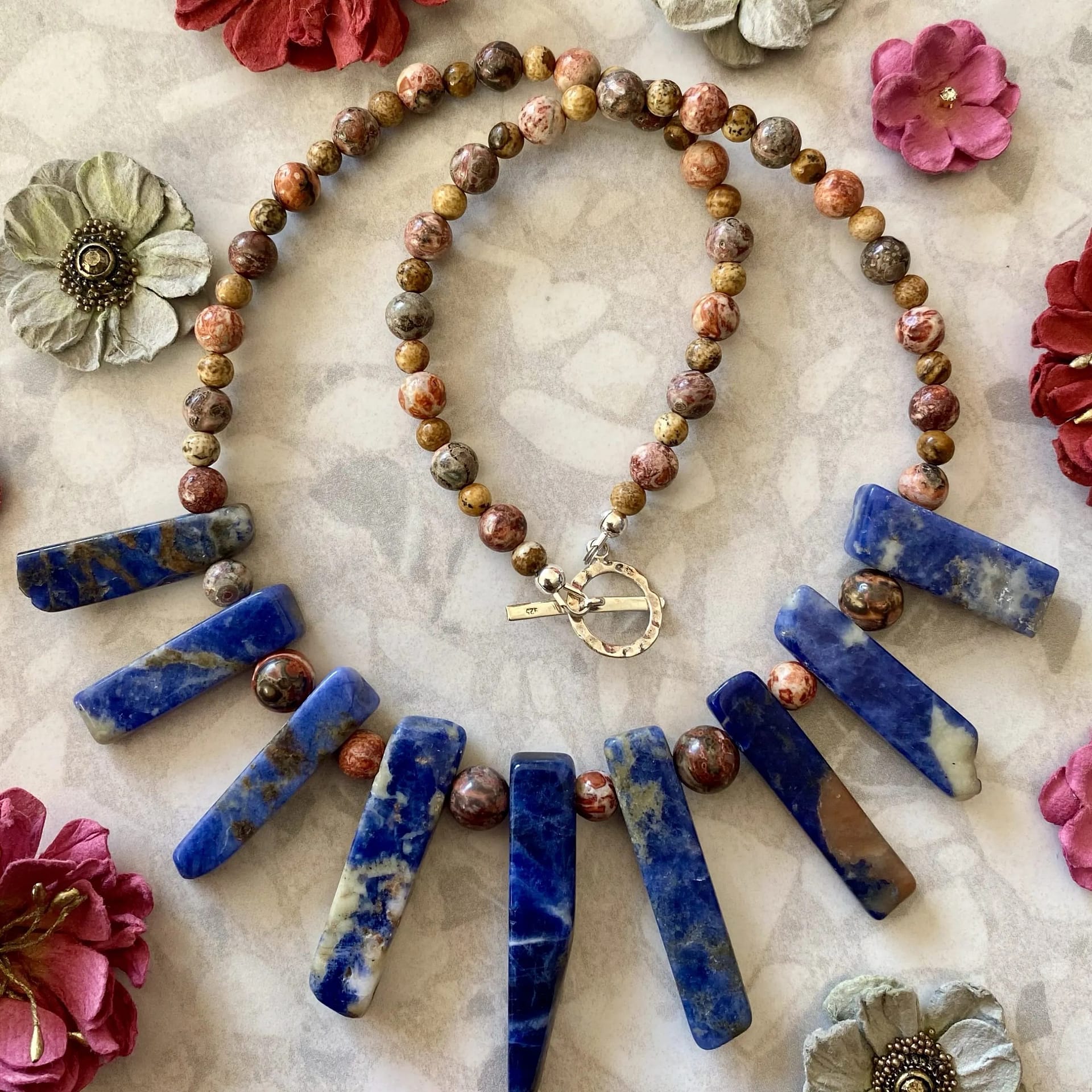 Sodalite top bead necklace